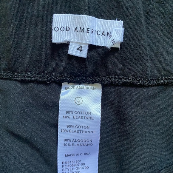 Good American Essential Bike Short - Picture 5 of 5
